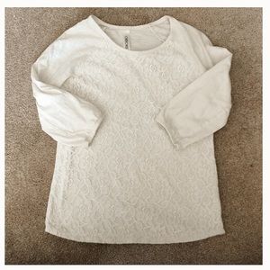 Girls 3/4 length white shirt with lace detailing